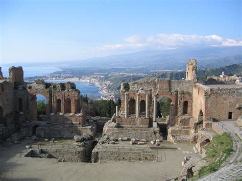 taormina wikipedia.